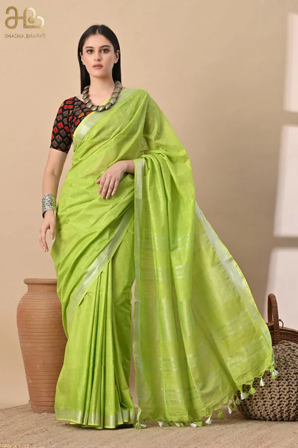 Kelly_Green_Linen_Blend_Handloom_Saree_With_Blouse_Piece
