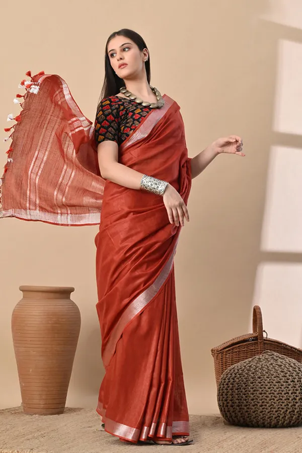 Sienna_Brown_Linen_Blend_Handloom_Saree_With_Blouse_Piece