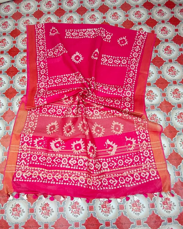 Authentic_Linen_Cotton_Blend_Handloom_Batik_Print_Saree_(GLBR_Gold-Deep_Pink)