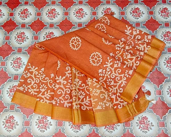 Authentic_Linen_Cotton_Blend_Handloom_Batik_Print_Saree_(GLBR_Gold-Dusty_Orange)