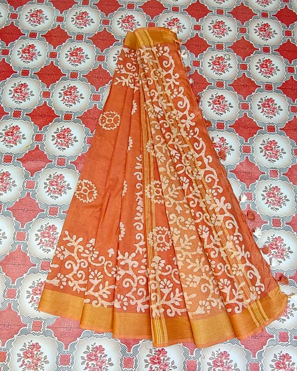 Authentic_Linen_Cotton_Blend_Handloom_Batik_Print_Saree_(GLBR_Gold-Dusty_Orange)