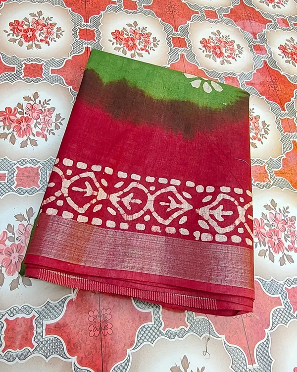Authentic_Linen_Cotton_Blend_Handloom_Tie-Dye_Batik_Print_Saree_with_Blouse_Piece_(SLBR_Lawn_Green_&_Lawaiie_Maroon)