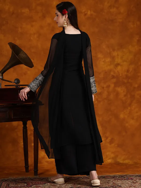 Black_Georgette_Ethnic_Border_Straight_Kurta_With_Palazzo_&_Dupatta_For_Women