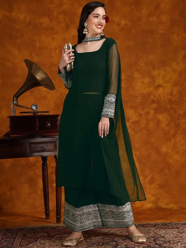 Bottle_Green_Georgette_Ethnic_Border_Straight_Kurta_With_Palazzo_&_Dupatta_For_Women