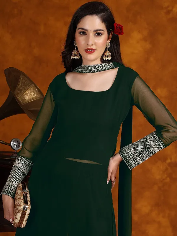 Bottle_Green_Georgette_Ethnic_Border_Straight_Kurta_With_Palazzo_&_Dupatta_For_Women