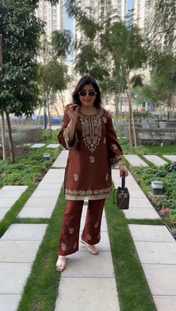 Coffee_Brown_Slub_Rayon_Thread_Work_Kurti_With_Bell_Bottom_Pant_Set