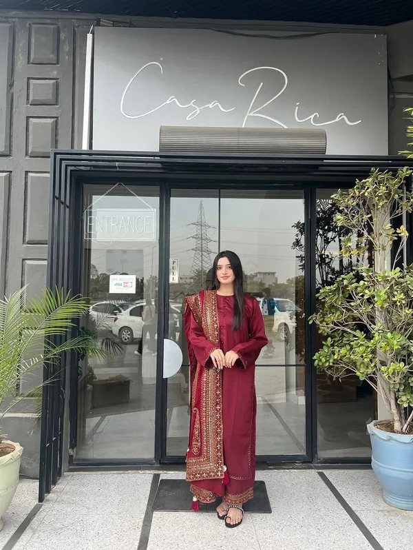 Elegant_Red_Heavy_Natural_Crepe_Silk_Embroidery_Kurta_With_Pant_&_Fancy_Dupatta_For_Women