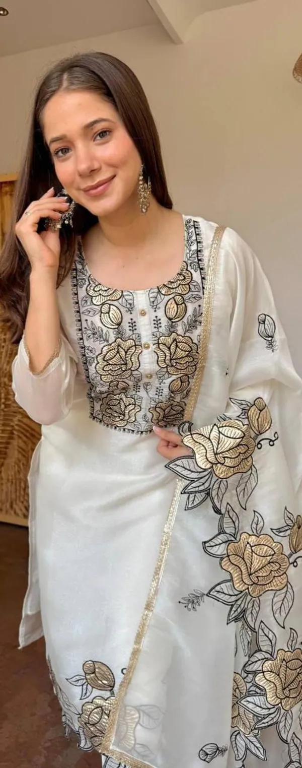 Elegant_White_Jimmy_Choo_Embroidered_Cut_Work_Kurta_With_Pant_&_Dupatta_Set