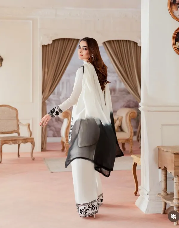 Farshi_Fit_Natural_Crepe_Embroidered_Top_Farshi_Palazzo_Set_With_Georgette_Dupatta