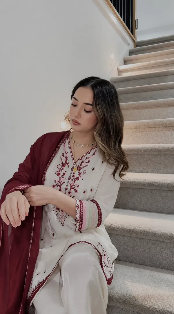 Off_White_HO_Silk_Apple_Cut_Kurta_With_Farshi_Salwar_&_Maroon_Dupatta_For_Women