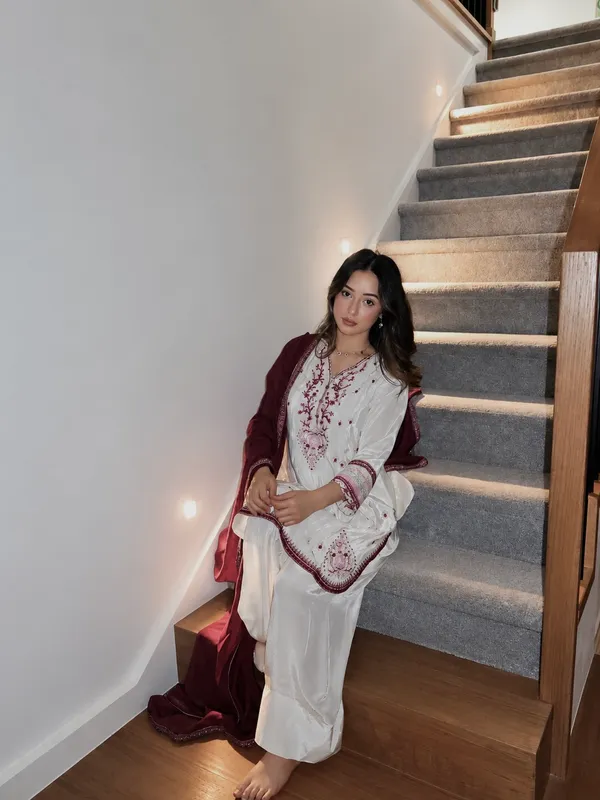 Off_White_HO_Silk_Apple_Cut_Kurta_With_Farshi_Salwar_&_Maroon_Dupatta_For_Women