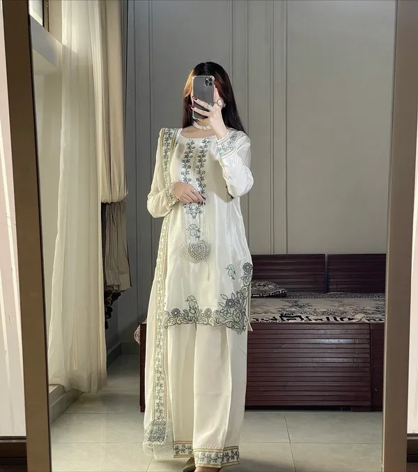 White_Ho_Silk_Pastel_Floral_Embroidered_Kurta_With_Farshi_Salwar_&_Dupatta_For_Women