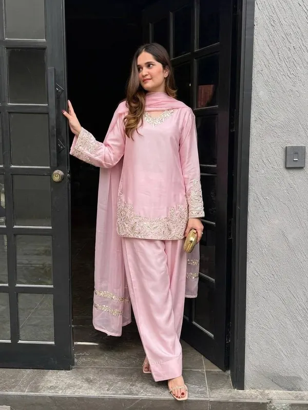Baby_Pink_Elegant_Embroidered_Sequence_Kurta_With_Farshi_Pant_And_Dupatta_For_Women