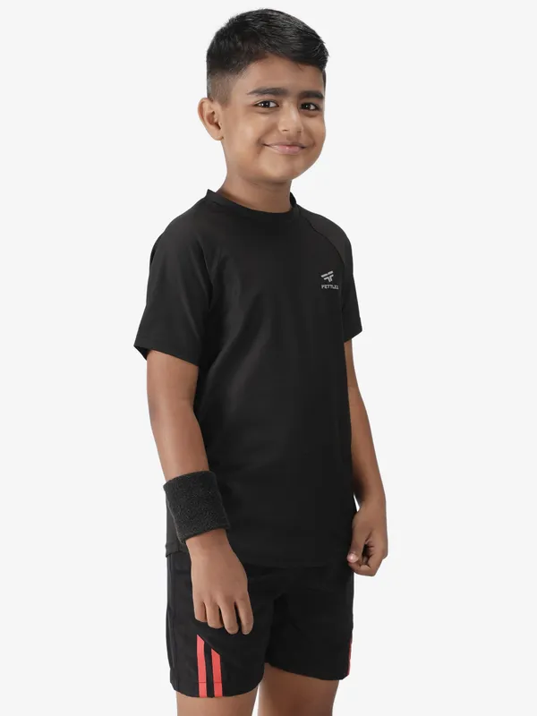 Black_Polyester_Sleeve_Razor_T_Shirt_For_Boy'S