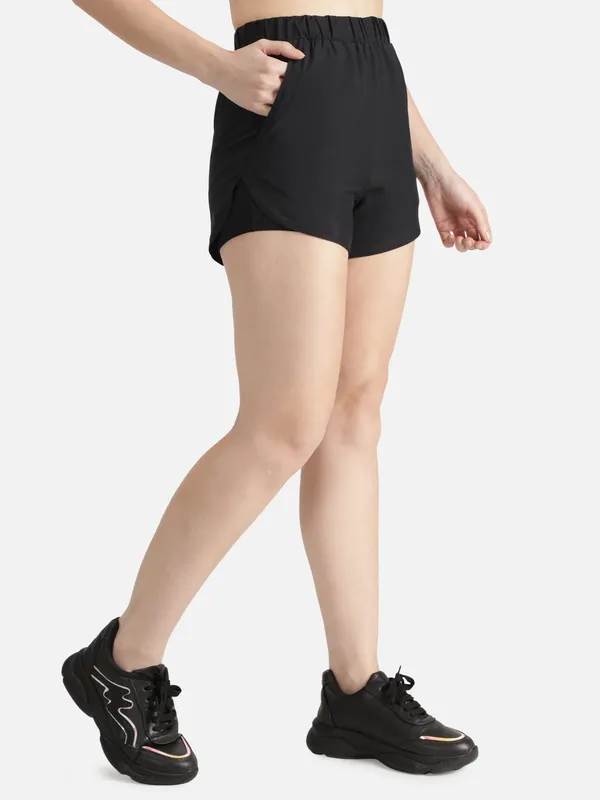 Black_Polyester_Double_Layer_Running_Gymwear_Core_2-In-1_Shorts_&_Leggings_For_Women