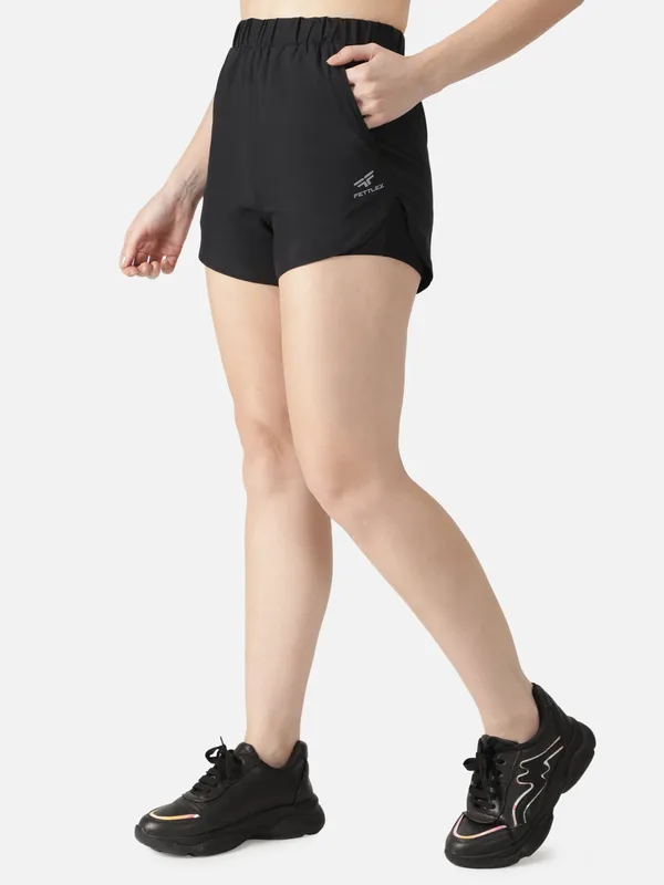 Black_Polyester_Double_Layer_Running_Gymwear_Core_2-In-1_Shorts_&_Leggings_For_Women