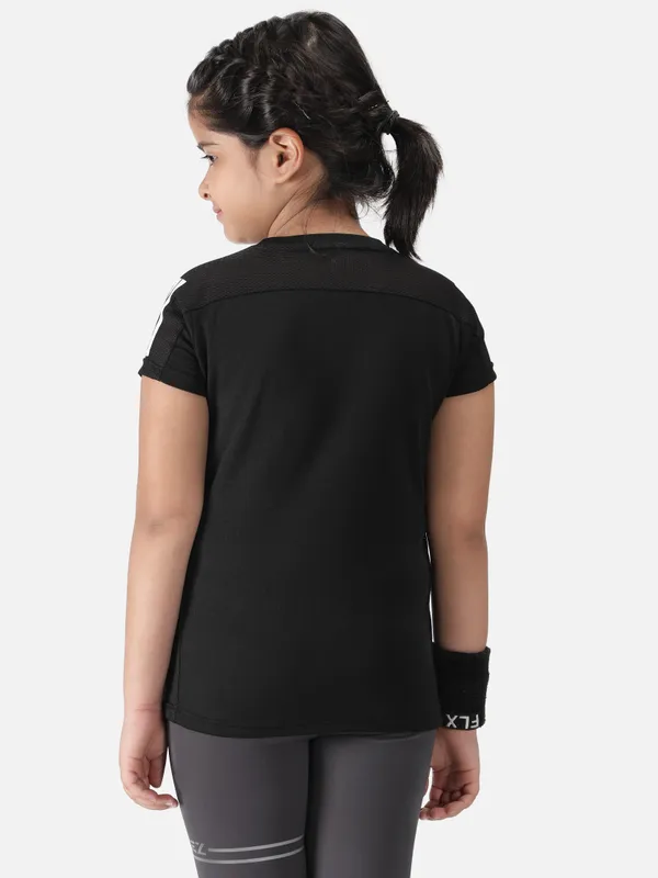 Black_Polyester_Sleeve_Rapid_Dry_Running_T_Shirt_For_Girls