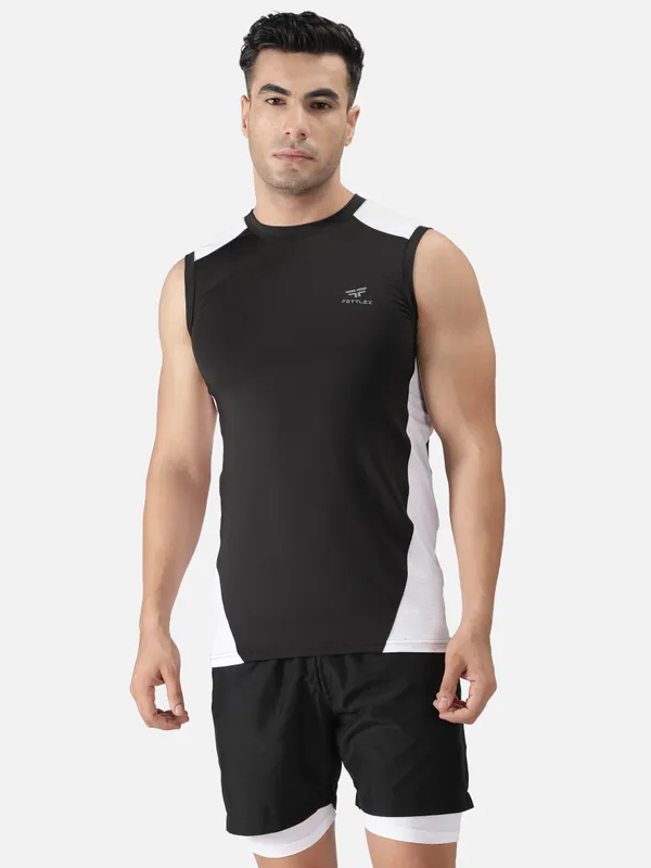 Black_Polyester_Sleeveless_Active_Tanktop_For_Men