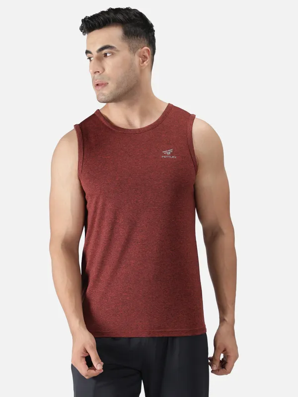 Rust_Red_Polyester_Sleeveless_Melange_Tanktop_For_Men