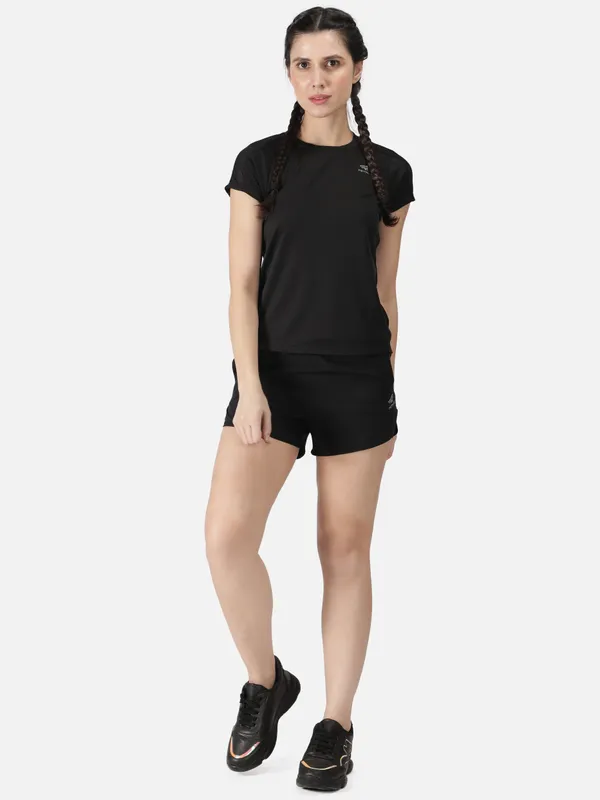 Black_Polyester_Sleeve_Rapid_Dry_Running_Women_Tshirt_For_Women