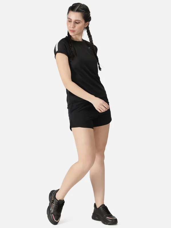 Black_Polyester_Sleeve_Rapid_Dry_Running_Women_Tshirt_For_Women