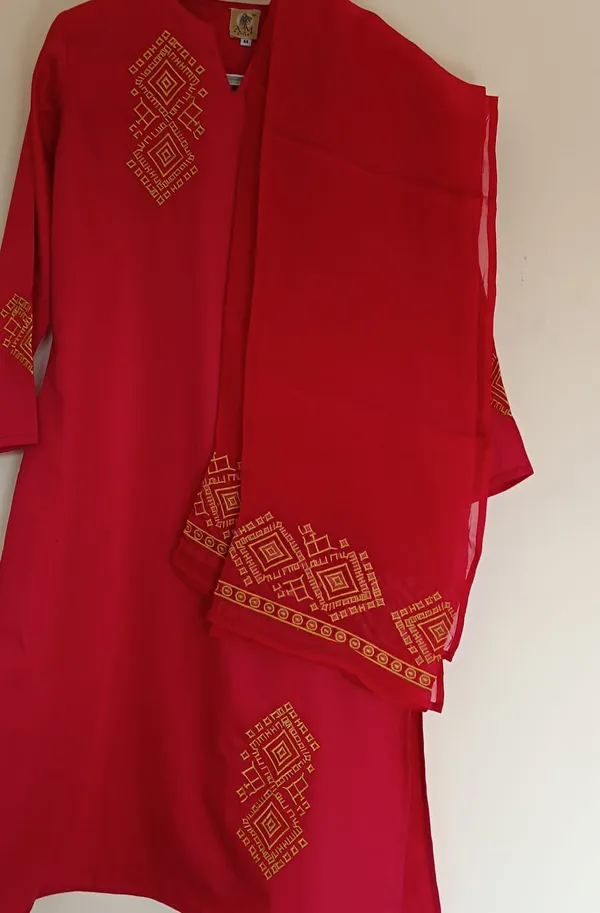Red_Cotton_Kurta_&_Dupatta_For_Women_&_Girls