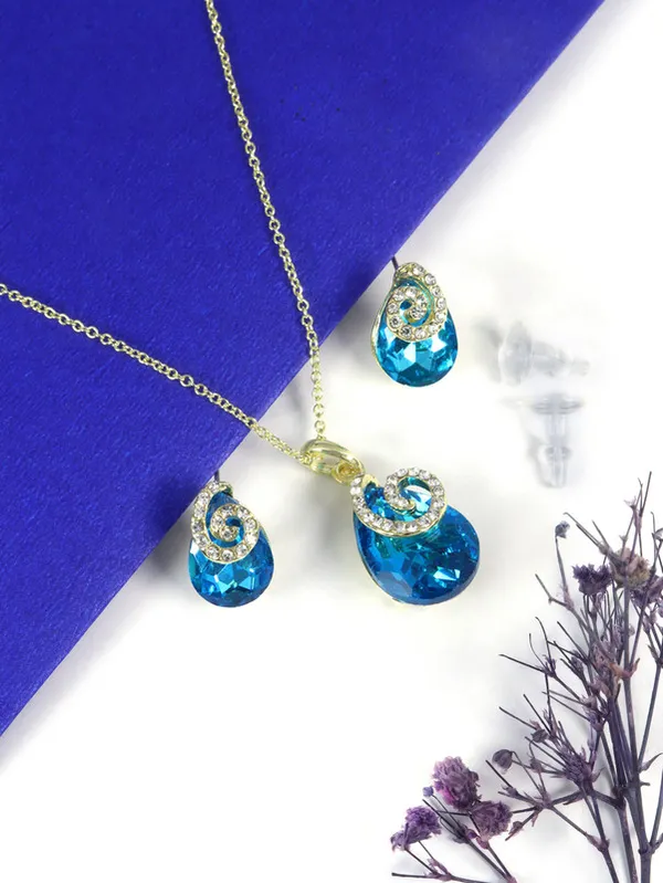 Multicolor_Stainless_Steel_18-Carat_Gold_Polish_Aqua_Sparkle_Set_For_Women