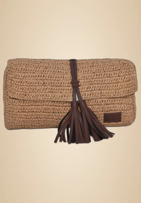 Natural_Raffia_Premium_&_Elegant_Clutch_For_Women