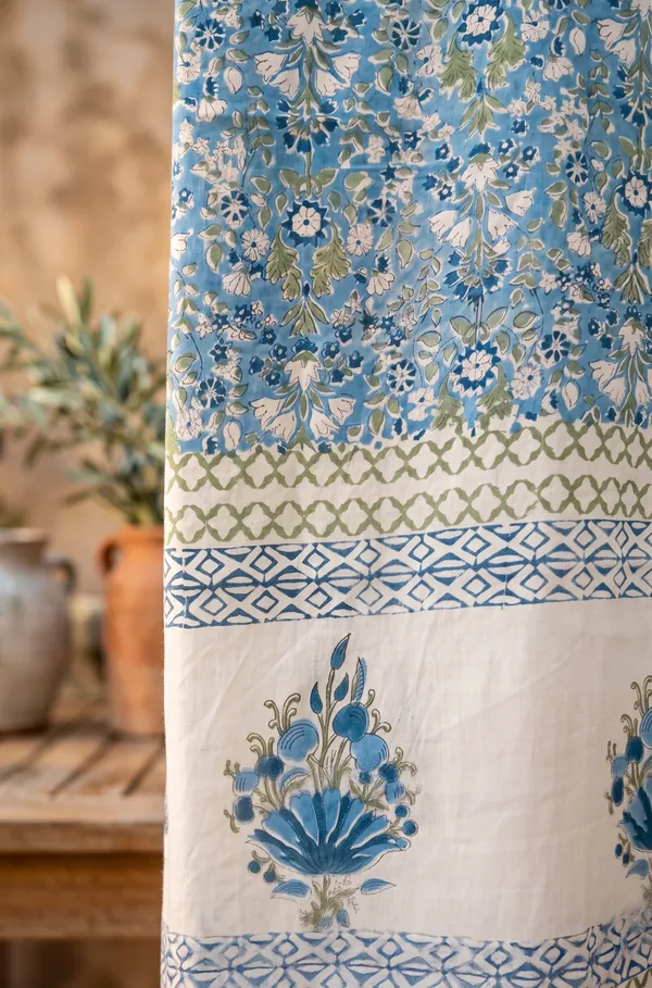 Sky_Blue_Floral_Elegance