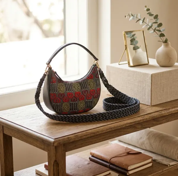Twilight_Heart_Kantha_Sling