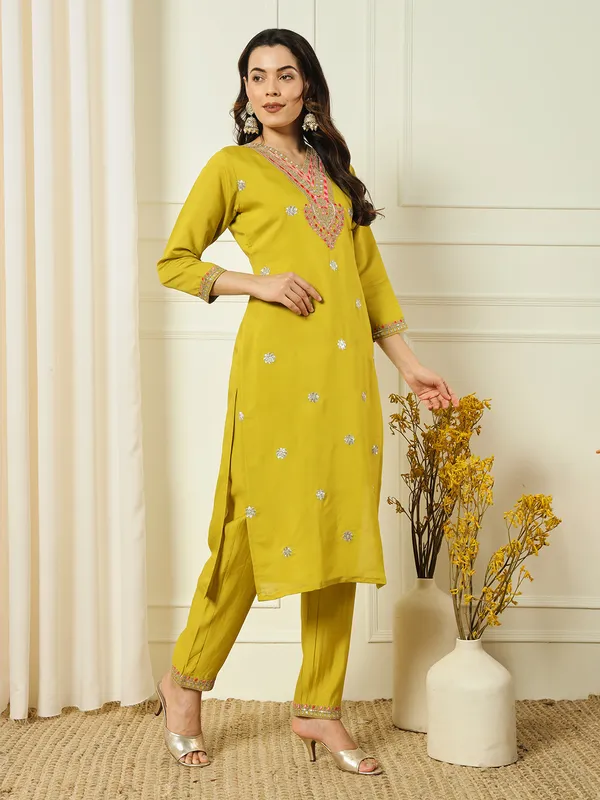 Lemon_Roman_Silk_Thread_Embroidered_Kurta_With_Pant_And_Dupatta_For_Women