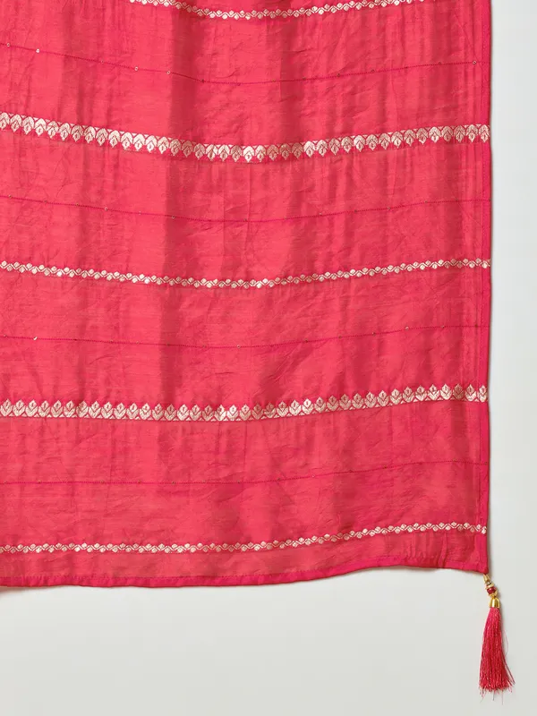 Pink_Roman_Silk_Thread_Embroidered_Kurta_With_Pant_And_Dupatta_For_Women