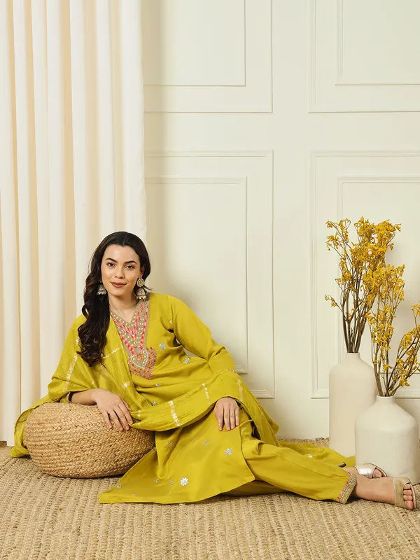 Lemon_Roman_Silk_Thread_Embroidered_Kurta_With_Pant_And_Dupatta_For_Women