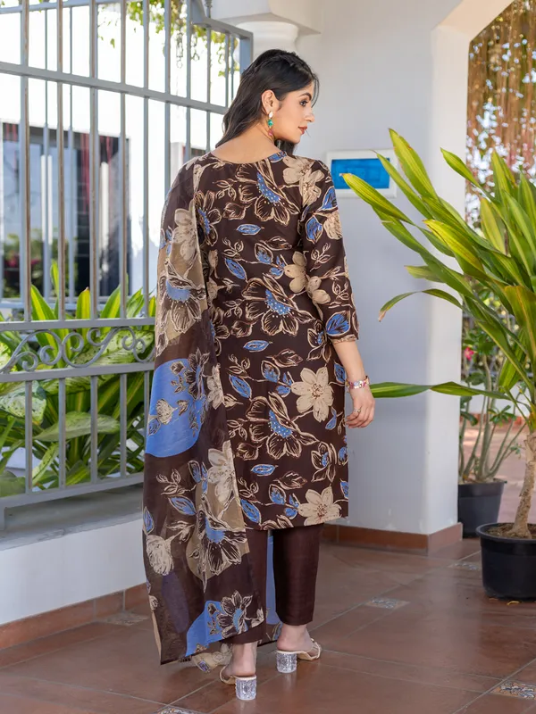 Coffee_Brown_Cotton_Blend_Printed_Kurti_Pant_Dupatta_Set