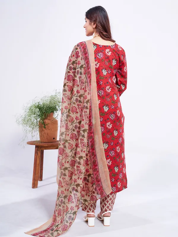 Red_Elegant_Cotton_Blend_Printed_Kurti_Pant_Dupatta_Set