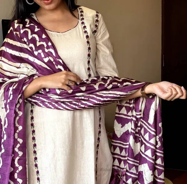 Cream_And_Purple_Khadi_Cotton_Thread_Embroidered_Kurta_With_Pant_And_Dupatta_For_Women