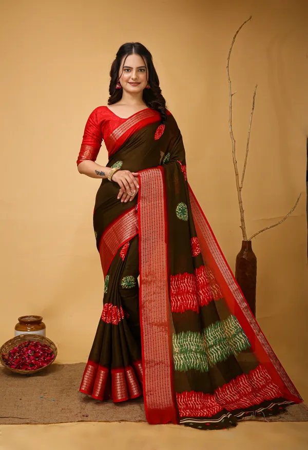 Brown_&_Red_Marshmallow_Fabric_Saree_With_Unstitched_Blouse_Piece