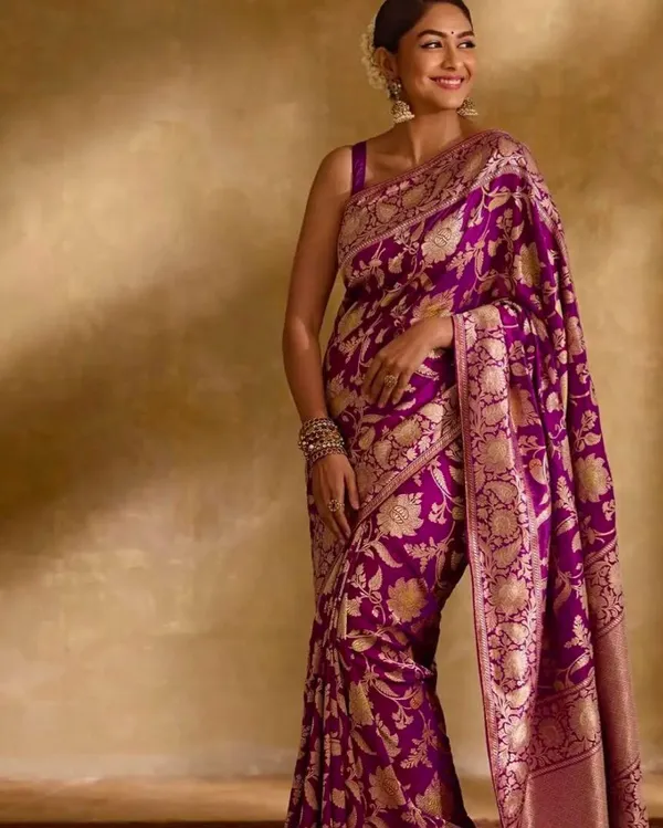 Royal_Magenta_Zari_Work_Banarasi_Silk_Blend_Saree_With_Unstitched_Blouse_Piece
