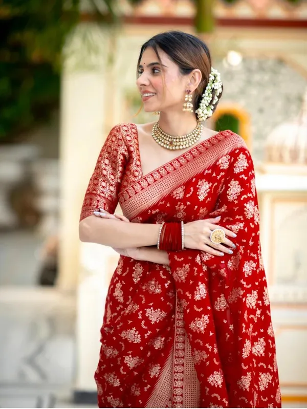 Red_With_Golden_Buta_Banarasi_Silk_Blend_Saree_With_Unstitched_Blouse_Piece
