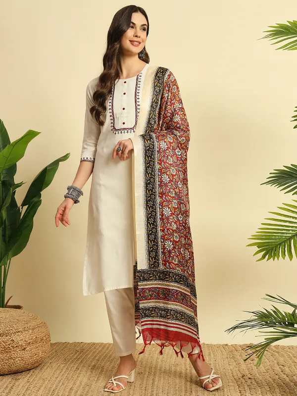 Ivory_Khadi_Cotton_Thread_Embroidered_Kurta_With_Pant_&_Dupatta_|_For_Women