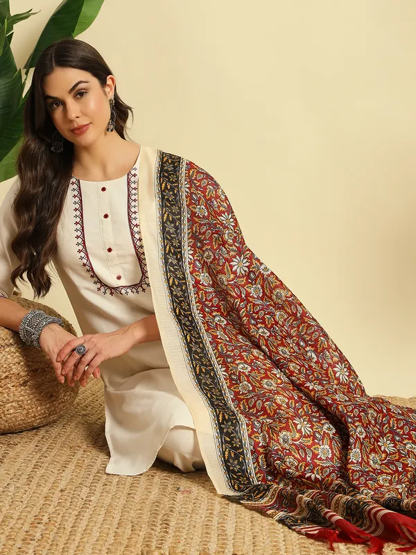 Ivory_Khadi_Cotton_Thread_Embroidered_Kurta_With_Pant_&_Dupatta_|_For_Women