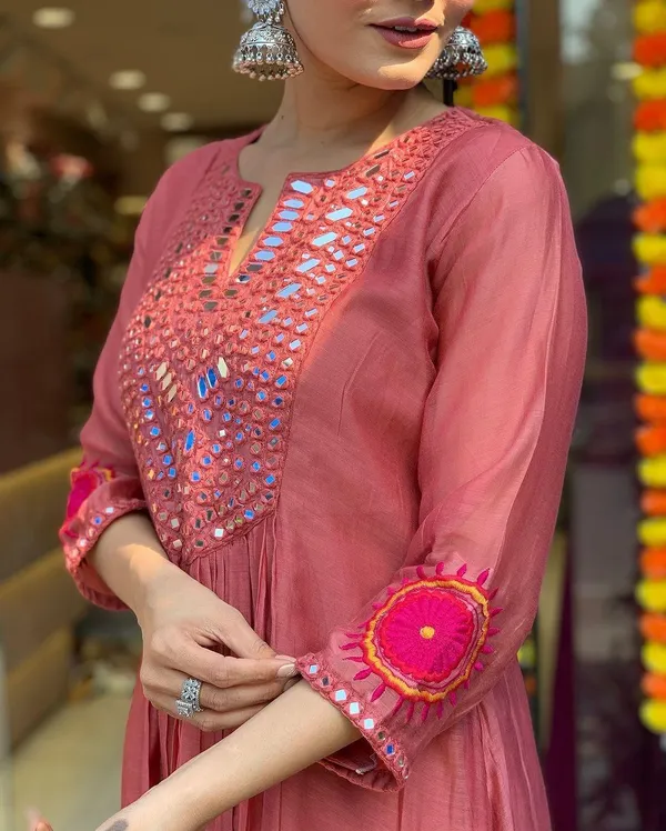 Rosewood_Pink_Muslin_Cotton_Mirror_Embroidered_Kurta_With_Pant_&_Dupatta_|_For_Women