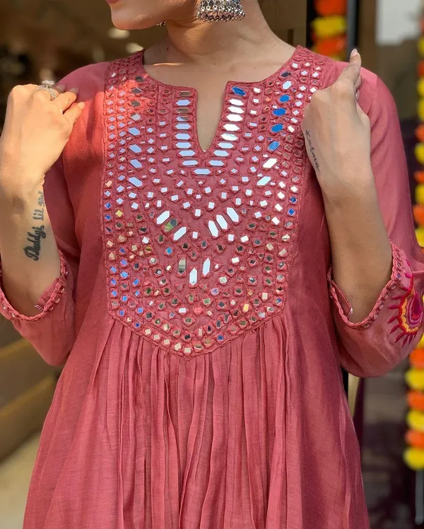 Rosewood_Pink_Muslin_Cotton_Mirror_Embroidered_Kurta_With_Pant_&_Dupatta_|_For_Women