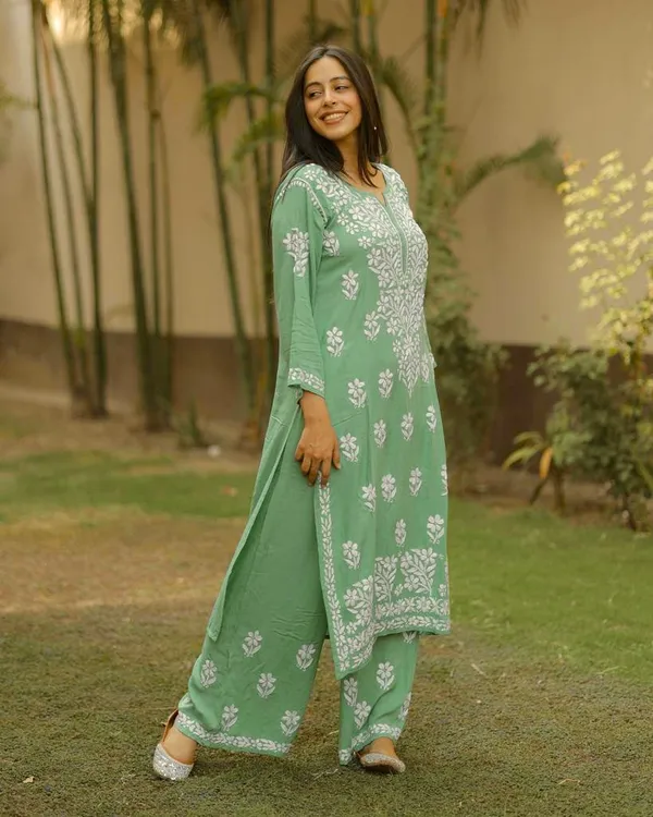 Pastel_Mint_Green_Soft_Rayon_Kurti_Set_For_Women
