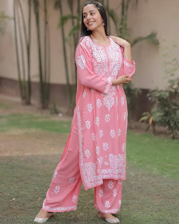 Peach_Soft_Rayon_Kurti_Set_For_Women