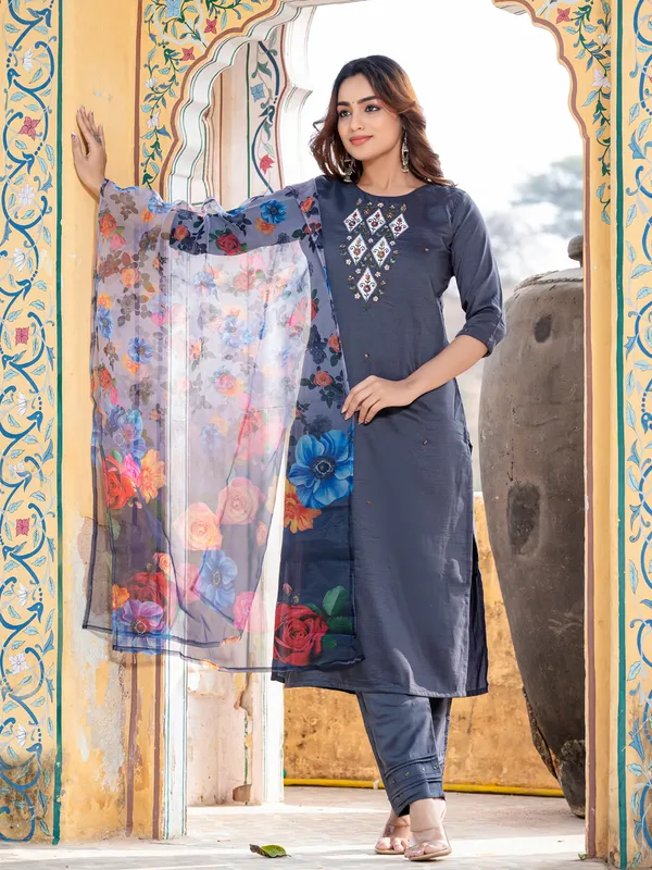 Premium_Hand_Work_Silk_Kurti_Pant_Dupatta_Set