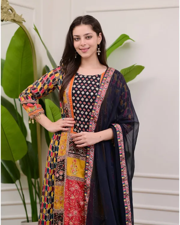 Navy_Blue_Premium_Muslin_Cotton_Kurta_Set_For_Women