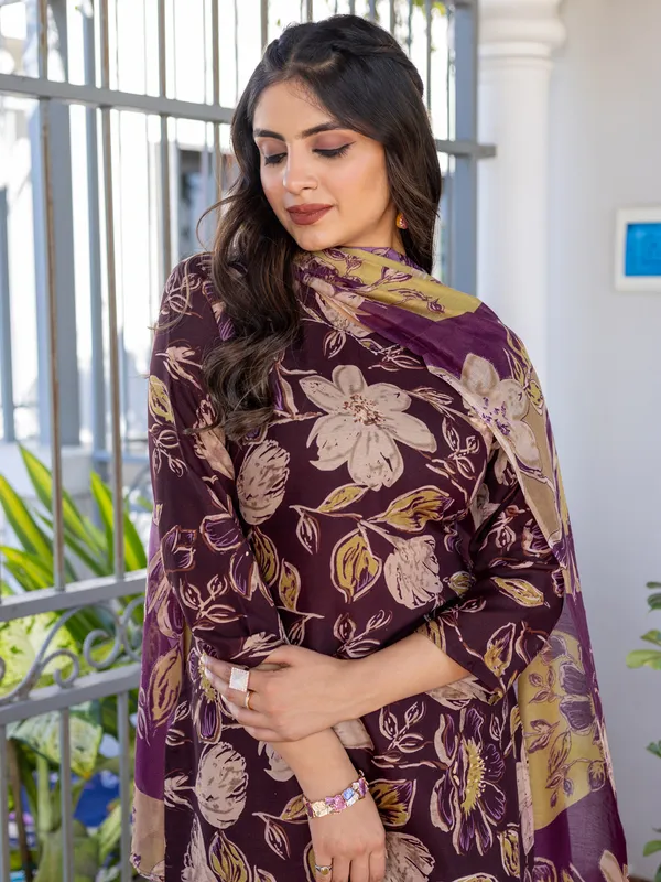 Royal_Purple_Cotton_Blend_Printed_Kurti_Pant_Dupatta_Set