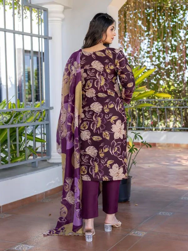 Royal_Purple_Cotton_Blend_Printed_Kurti_Pant_Dupatta_Set