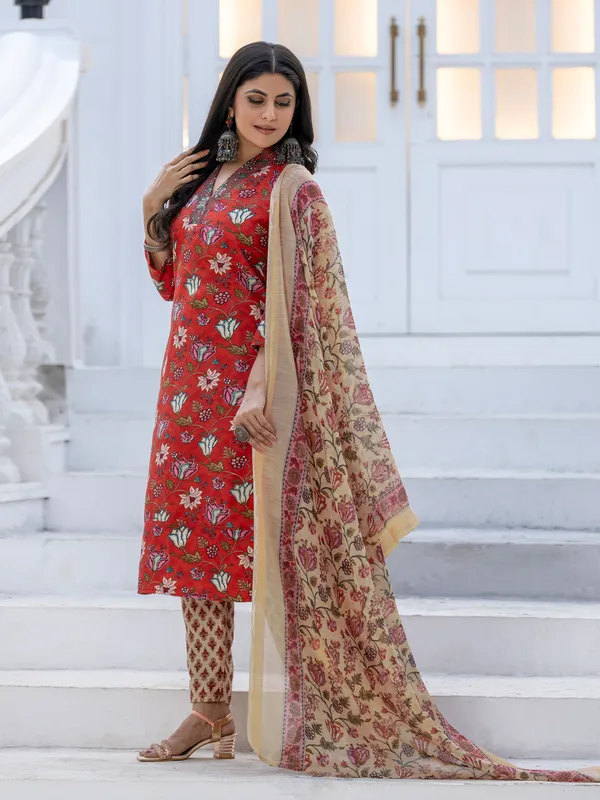 Royal_Red_Rayon_Printed_Kurti_Pant_Dupatta_Set